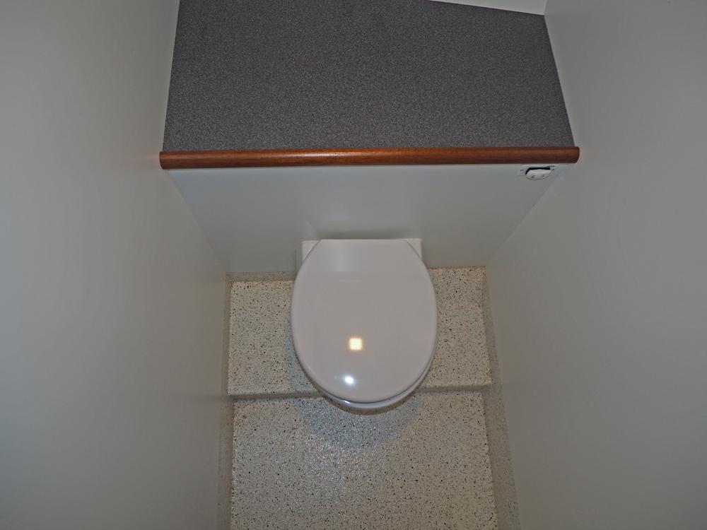 Cabin en avant, H&eacute;bergements